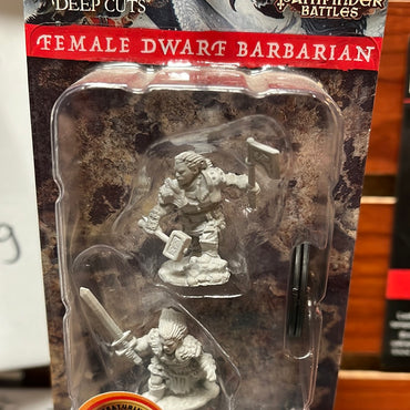 D&D miniature Female Dwarf Barbarian
