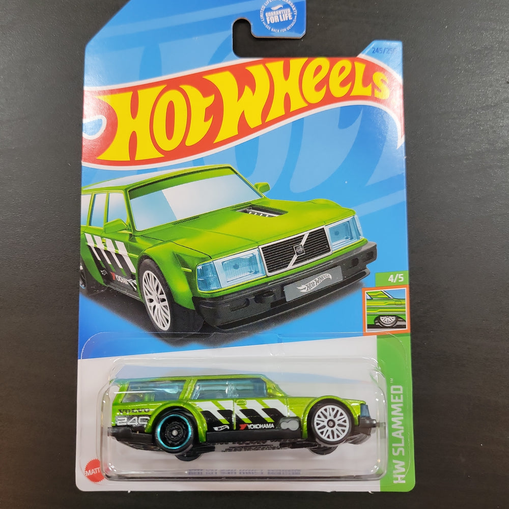 Hit Wheels - HW Slammed - Volvo 240 Drift Wagon - 4/5