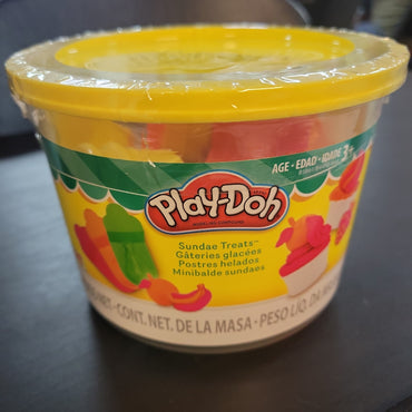 Play Doh Bucket: Sundae Treats