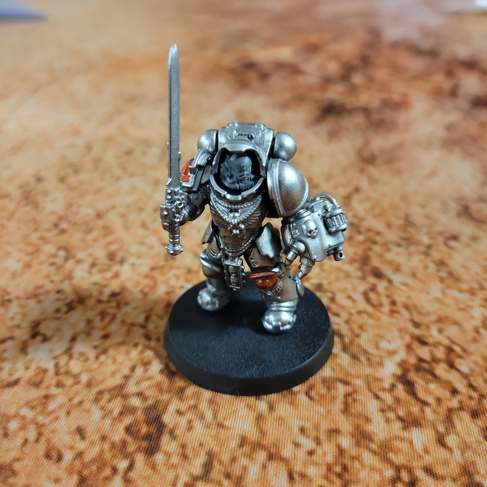 Space Marines - Captain in Gravis Armour Used #262