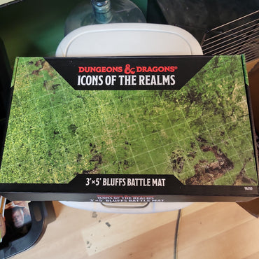 Dungeons & Dragons - Icons of the Realm Bluffs 3x5 Battle Mat