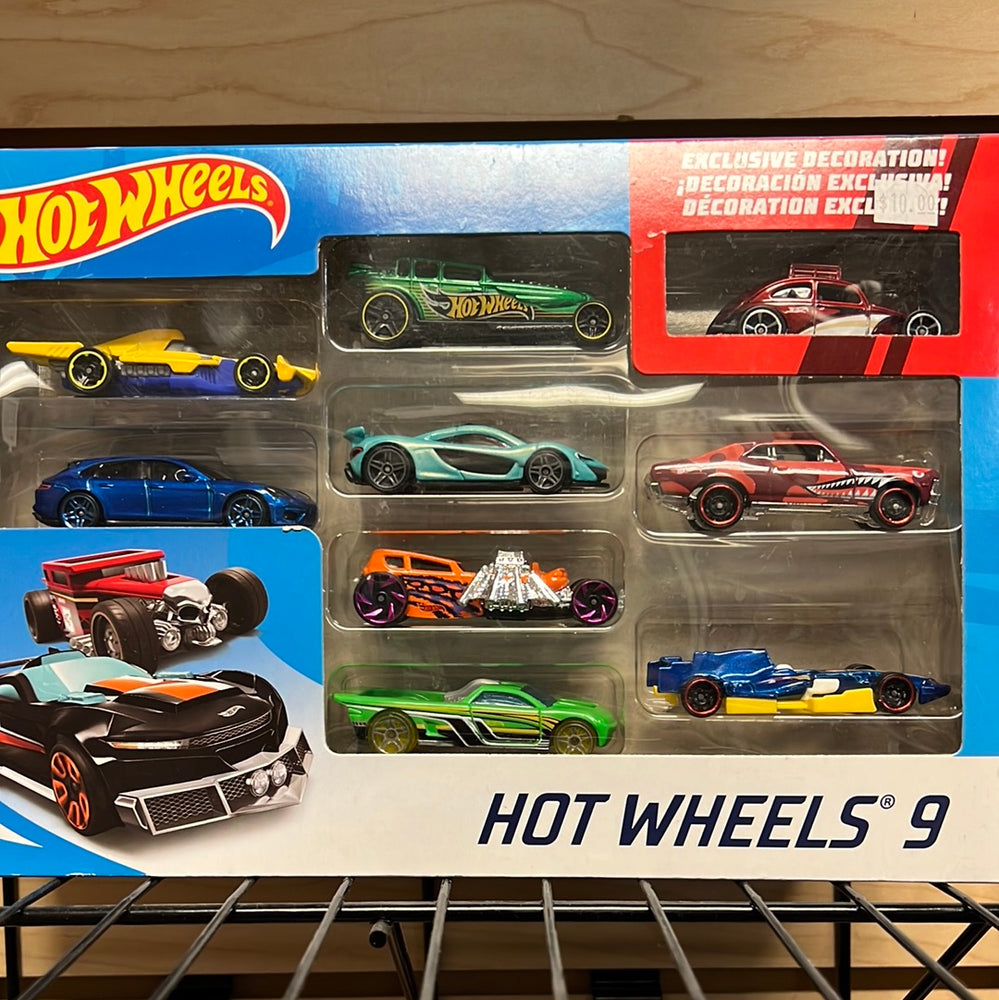 Hot Wheels 9