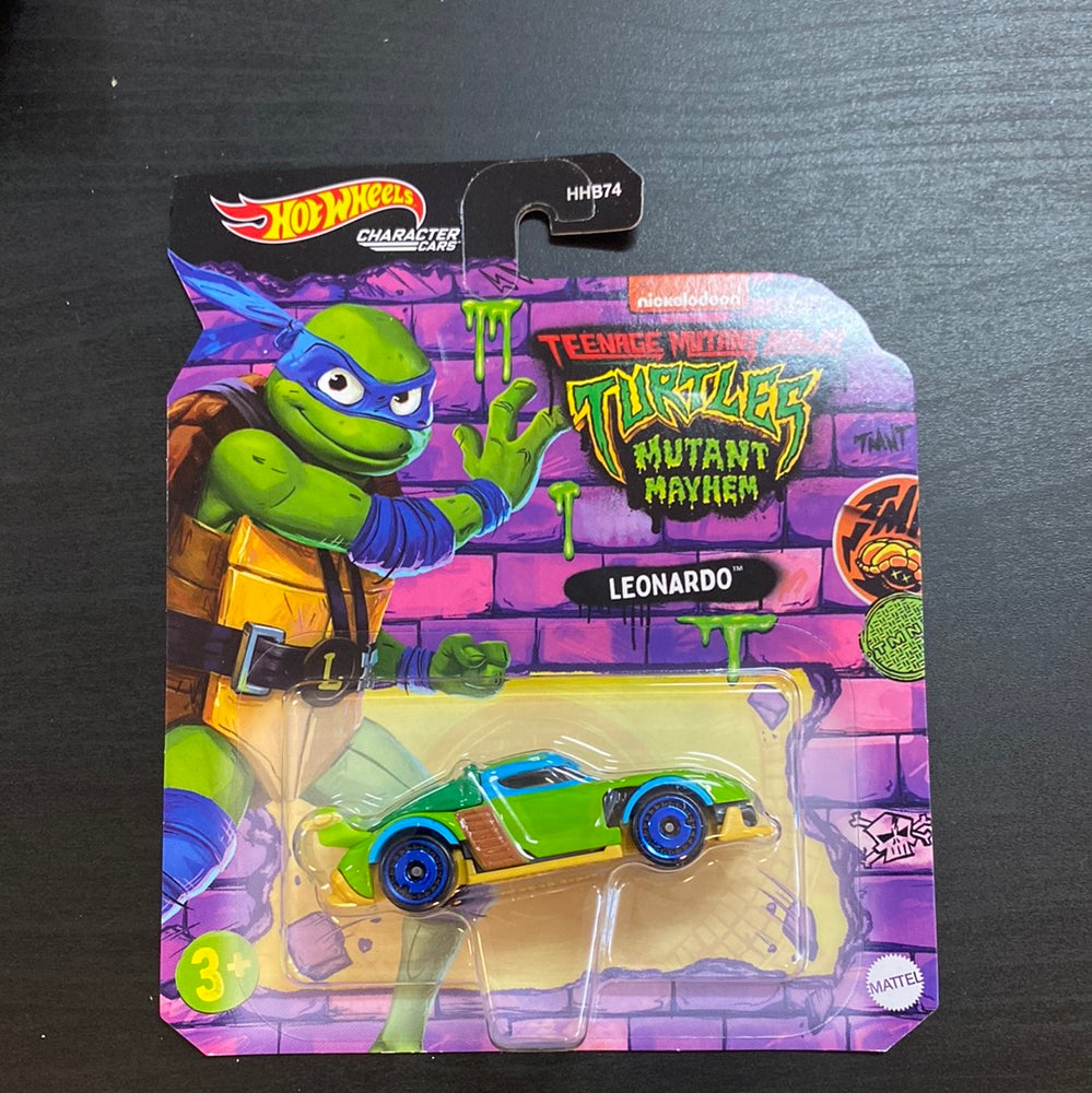 Hot Wheels Character Cars TEENAGE MUTANT NINJA TURTLES LEONARDO