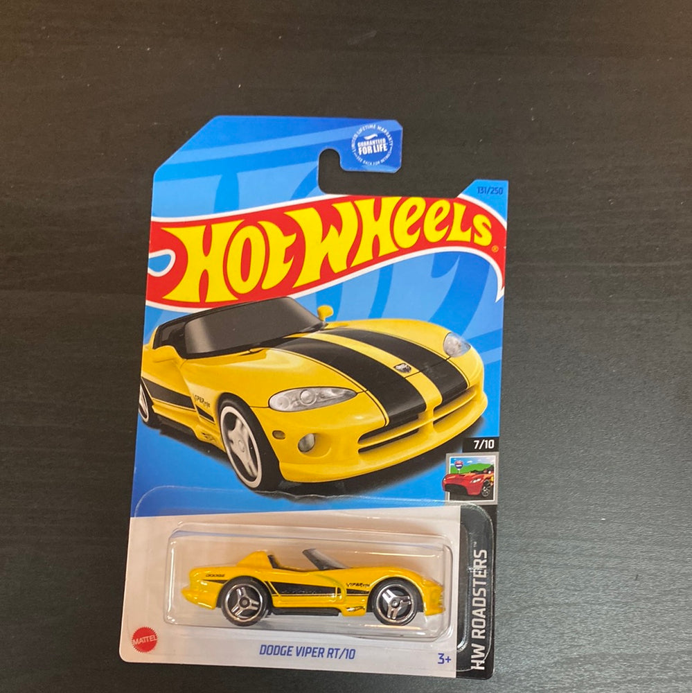 Hot Wheels HW ROADSTERS 7/10 Dodge Viper RT/10