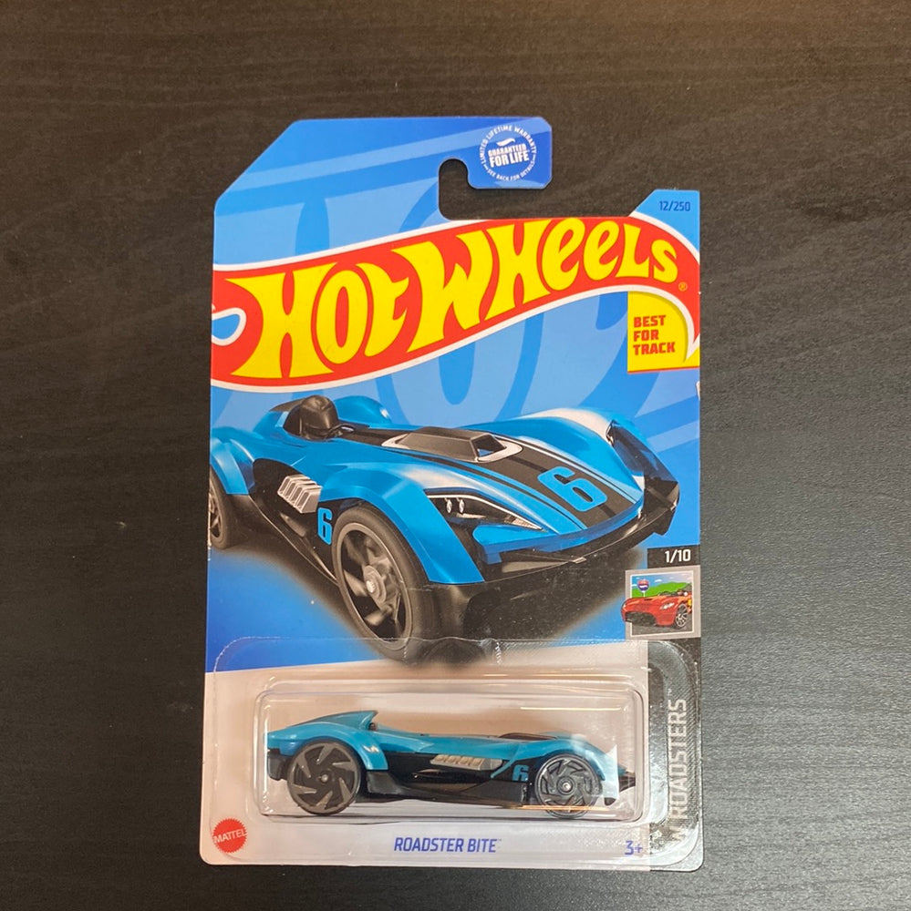 Hot Wheels HW ROADSTERS 1/10 Roadster Bite