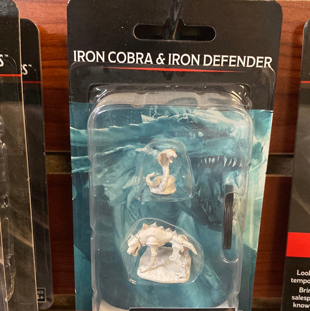 D&D miniature Iron Cobra and Steel Defender Wave 11