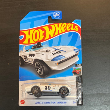 Hot Wheels HW ROADSTERS 3/10 Corvette Grand Sport Roadster