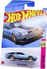 Hot Wheels HW THE 80’s ‘82 Cadillac Seville 7/10