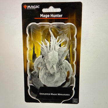 Magic: The gathering unpainted miniatures: Mage Hunter Wave 15