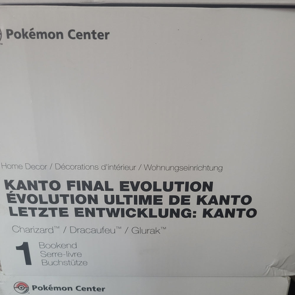 Pokémon Center Charizard bookend