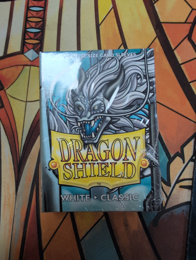 Dragon Shield - Japanese Size - White Classic