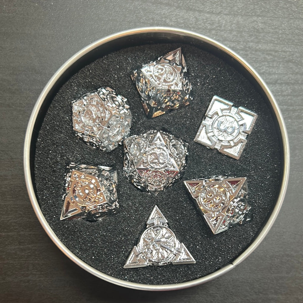 Chrome Arrow Set of 7 Metal Polyhedral Dice with Chrome Numbers for D20 Based RPG’s
